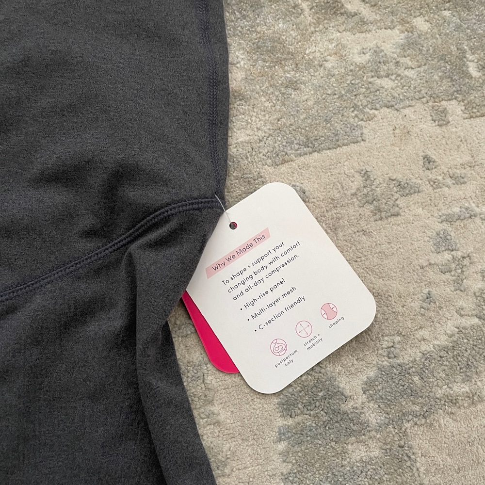 Postpartum active legging - Picture 4 of 4